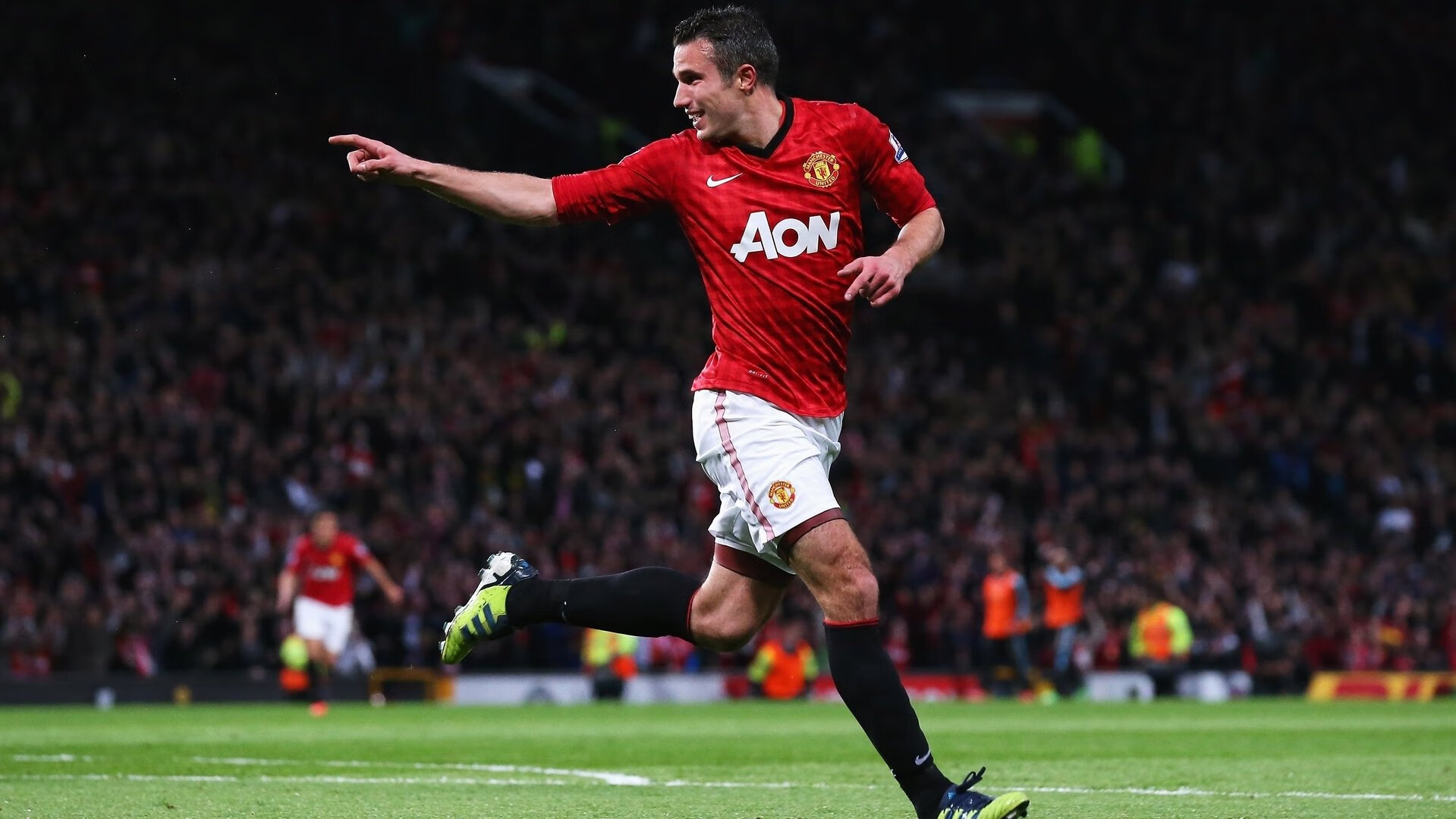 西布朗防线漏洞渐补，铝土矿工渴望保级成功，西布朗明